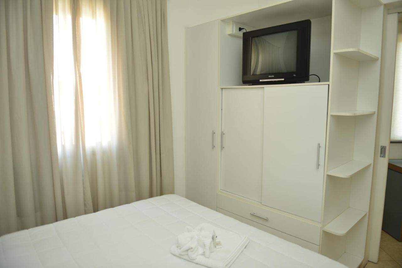 Hotel Poeta Flat Итажуба Экстерьер фото